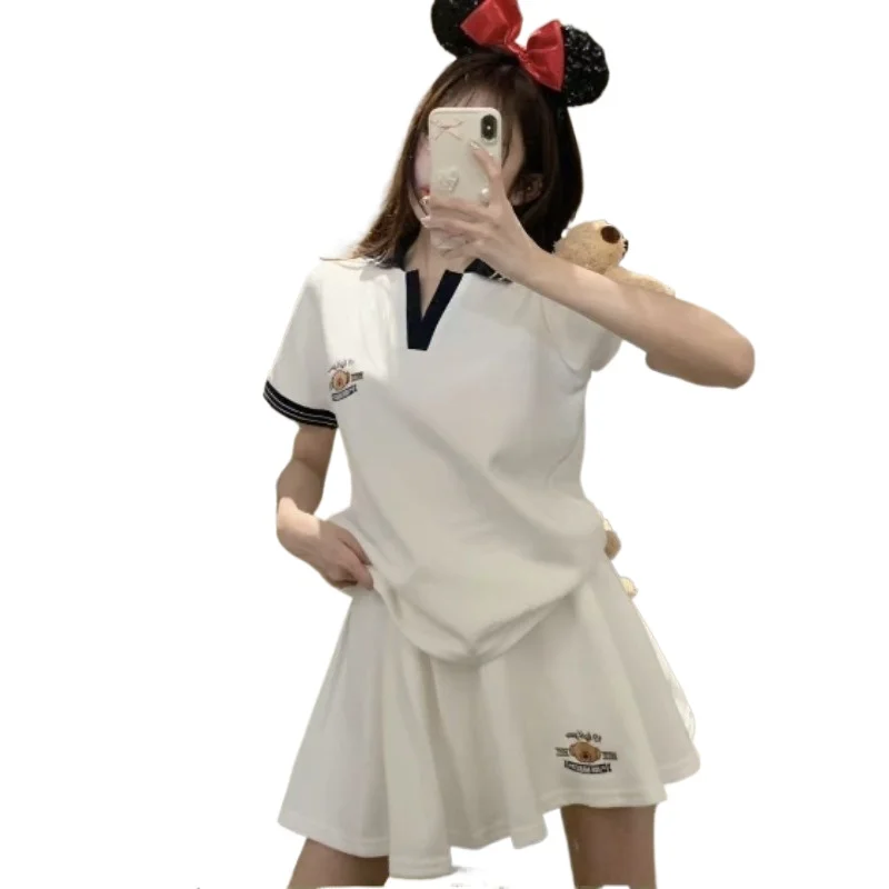 European Station in Red Fashion Suit Women Summer Gorgeous Three-dimensional Figure Short-sleeved T-shirt + Elastic Waist Skirt
European Station in Red Fashion Suit Women Summer Gorgeous Three-dimensional Figure Short-sleeved T-shirt + Elastic Waist Skirt