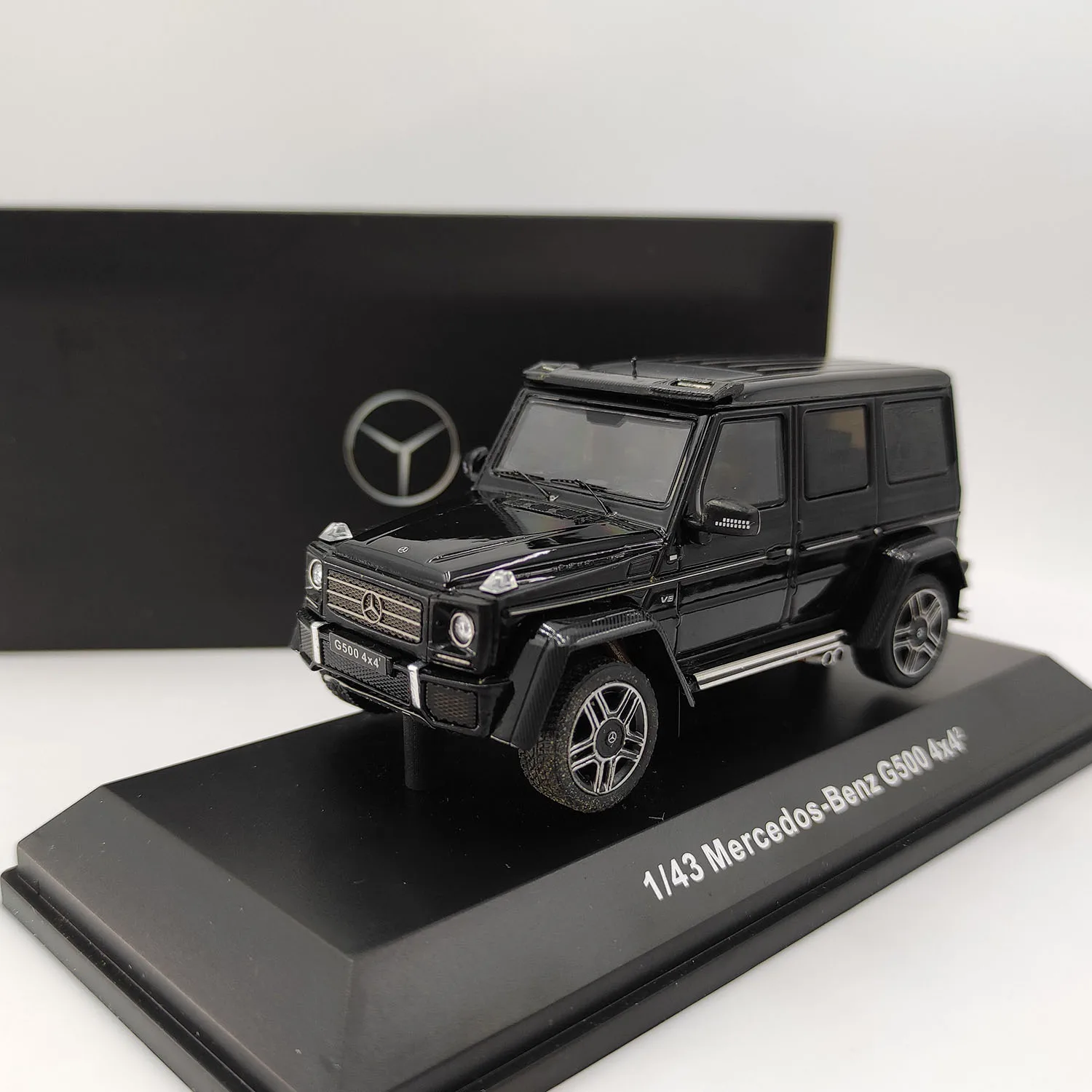 Defects Diecast 1/43 Scale Benz G500 4*4 Simulation Alloy Car Model Collectible Toy Gift Souvenir Display
Defects Diecast 1/43 Scale Benz G500 4*4 Simulation Alloy Car Model Collectible Toy Gift Souvenir Display
