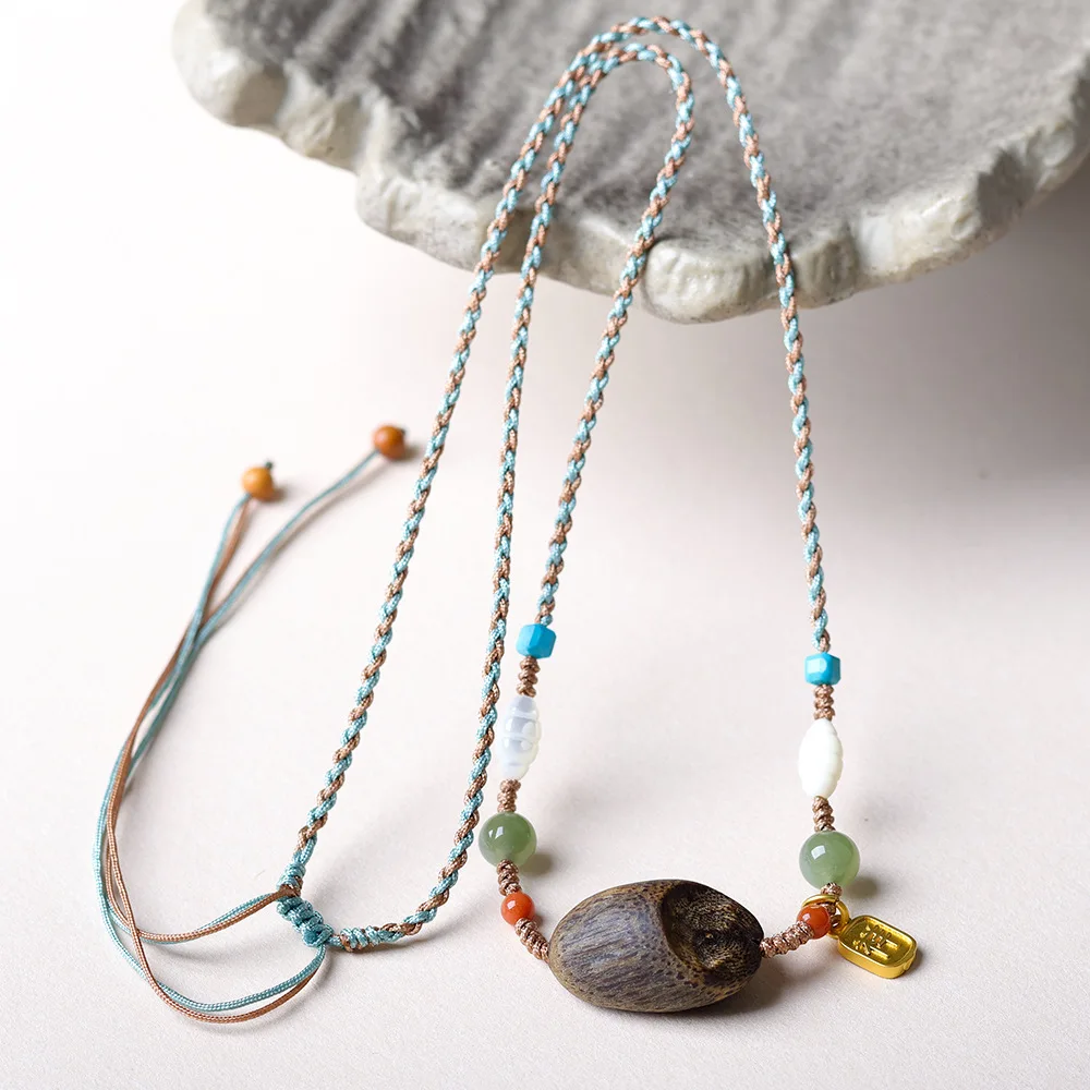 Hand woven Green Qinan Agarwood Necklace Wen Qi Bei He Tian Jade Imitation Turquoise New Chinese Collar Chain Girl necklace
Hand woven Green Qinan Agarwood Necklace Wen Qi Bei He Tian Jade Imitation Turquoise New Chinese Collar Chain Girl necklace