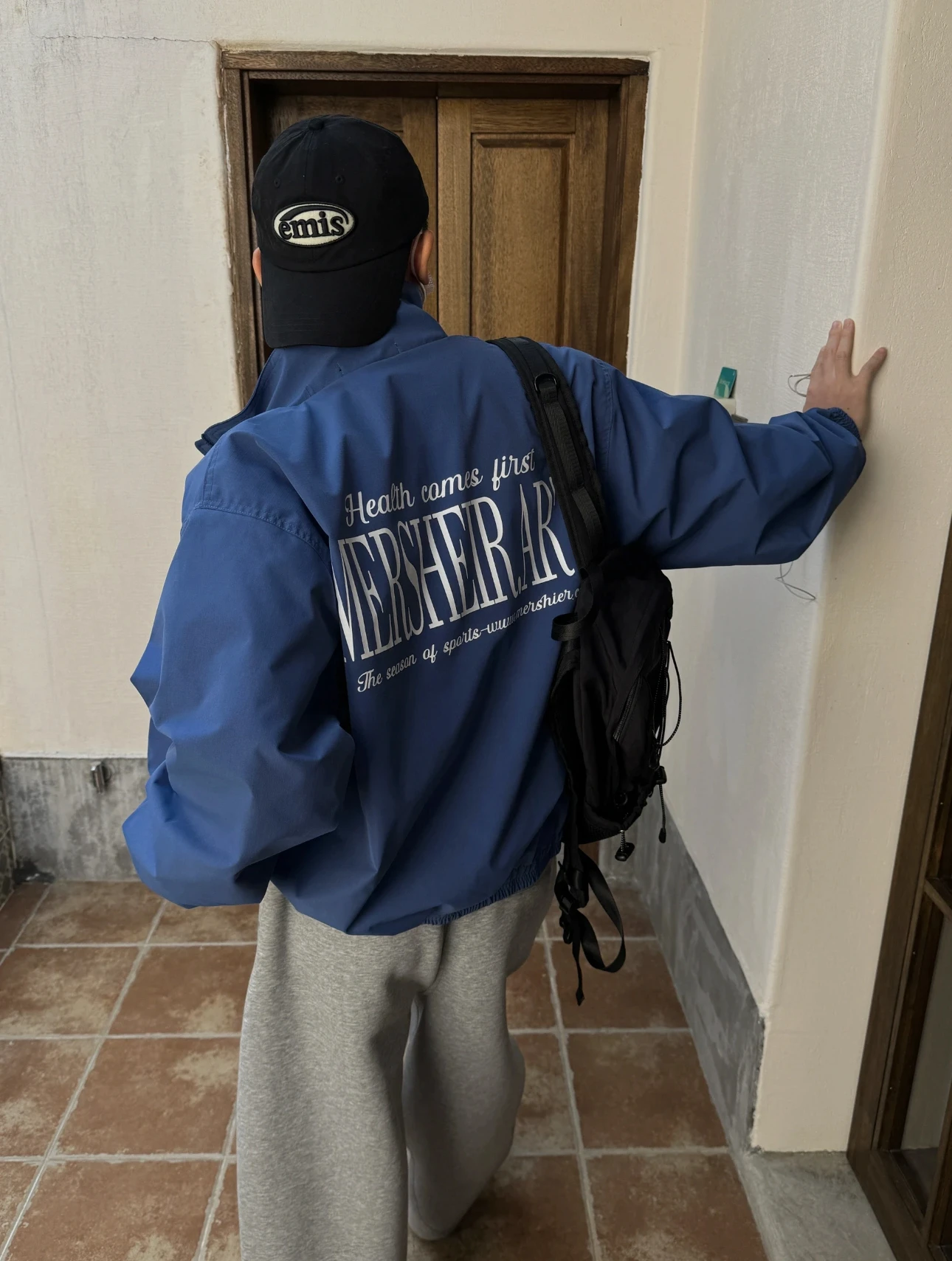 Retro American Printed Letter Stand Collar Windproof Jaet ex Loose Fit Casual Outwear for Couples Youth Faion
Retro American Printed Letter Stand Collar Windproof Jaet ex Loose Fit Casual Outwear for Couples Youth Faion