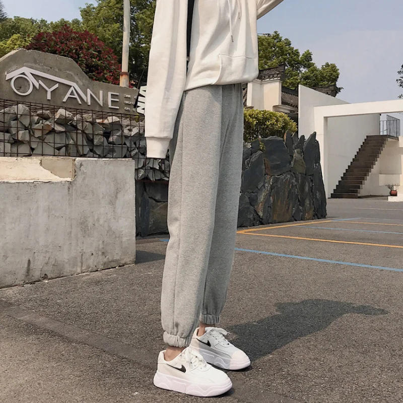Women's gray sweatpants for spring and autumn2023New loose-fitting, slim-fit, pure cotton harem casual sweatpants for petite ind
Women's gray sweatpants for spring and autumn2023New loose-fitting, slim-fit, pure cotton harem casual sweatpants for petite ind