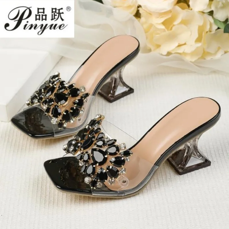 Fashion Rhinestone Slippers Women Thick Sole Platform High Heels Designer New Transparent Sandals Crystal Clear Slides Shoes
Fashion Rhinestone Slippers Women Thick Sole Platform High Heels Designer New Transparent Sandals Crystal Clear Slides Shoes
