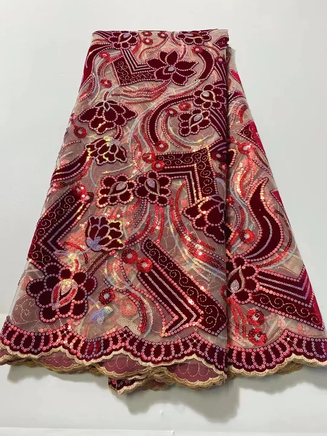 2024 African Sequins Lace Fabric Luxury French Nigerian Embroidery Mesh Lace Fabric High Quality Tulle Lace For Wedding Dresses
2024 African Sequins Lace Fabric Luxury French Nigerian Embroidery Mesh Lace Fabric High Quality Tulle Lace For Wedding Dresses