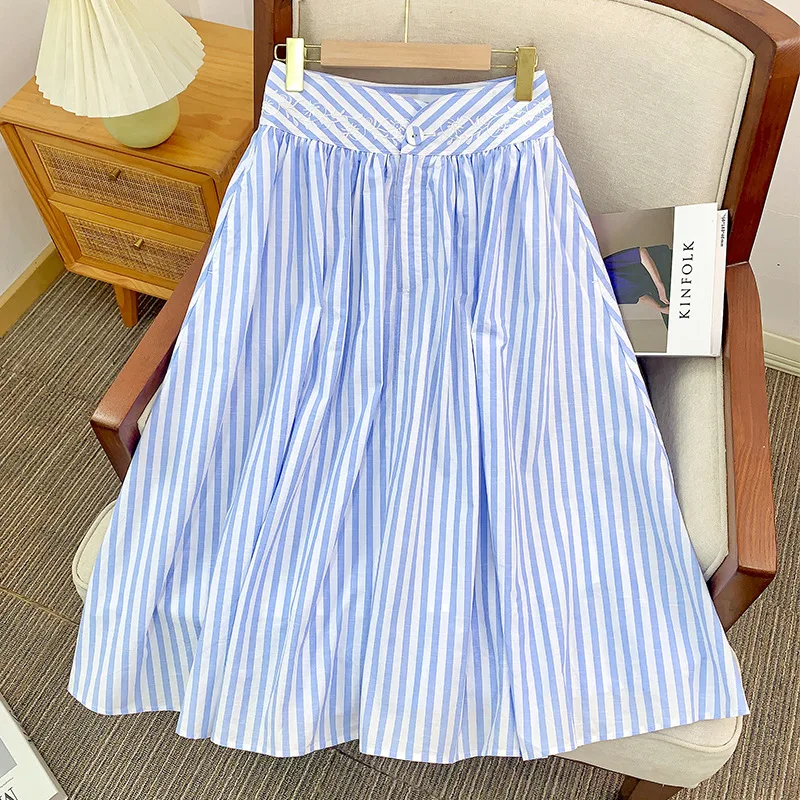 Юбка-солнце Sailor Artist Madela с вышивкой, широким поясом, двухцветная, из хлопка, для повседневной носки, летняя коллекция
Юбка-солнце Sailor Artist Madela с вышивкой, широким поясом, двухцветная, из хлопка, для повседневной носки, летняя коллекция