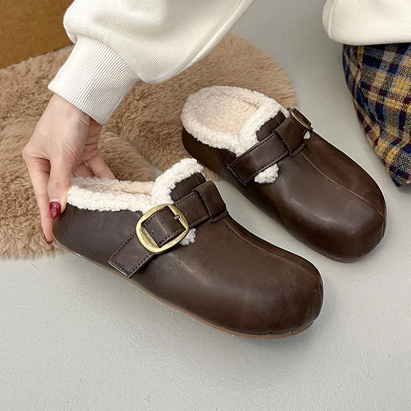 Зимние женские тапочки на меху на плоской подошве, теплые хлопковые ботинки с открытой пяткой, модные туфли-лодочки, новинка 2024, дизайнерские зимние ботинки Zapatos Mujer
Зимние женские тапочки на меху на плоской подошве, теплые хлопковые ботинки с открытой пяткой, модные туфли-лодочки, новинка 2024, дизайнерские зимние ботинки Zapatos Mujer