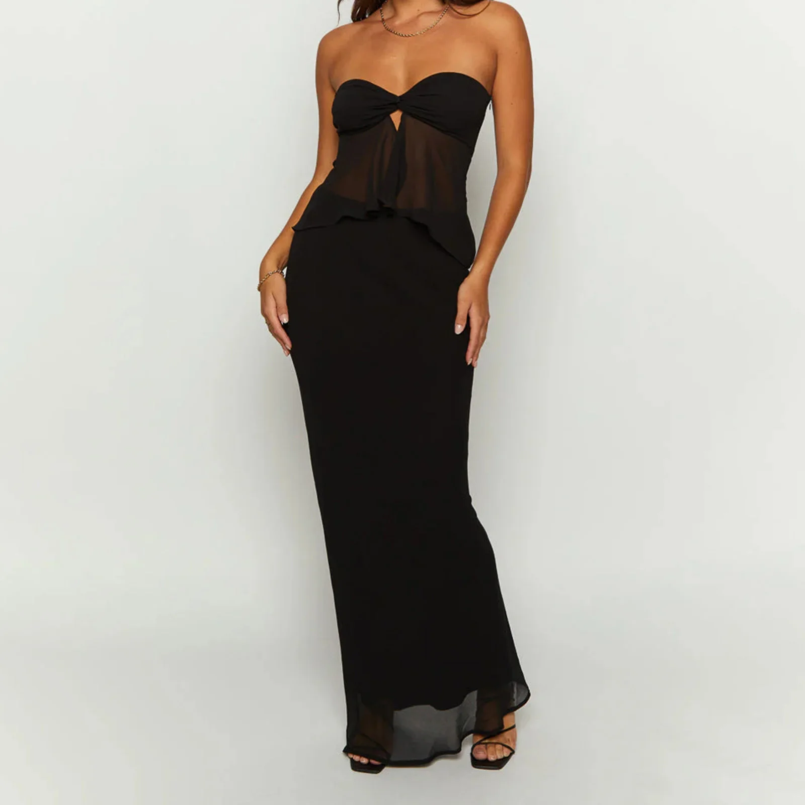 Summer Women's Bohemian Floral Outfit Holiday Off Shoulder Split Front Tube Tops High Rise Long Skirt 2 Pcs Set for Party Club
Summer Women's Bohemian Floral Outfit Holiday Off Shoulder Split Front Tube Tops High Rise Long Skirt 2 Pcs Set for Party Club