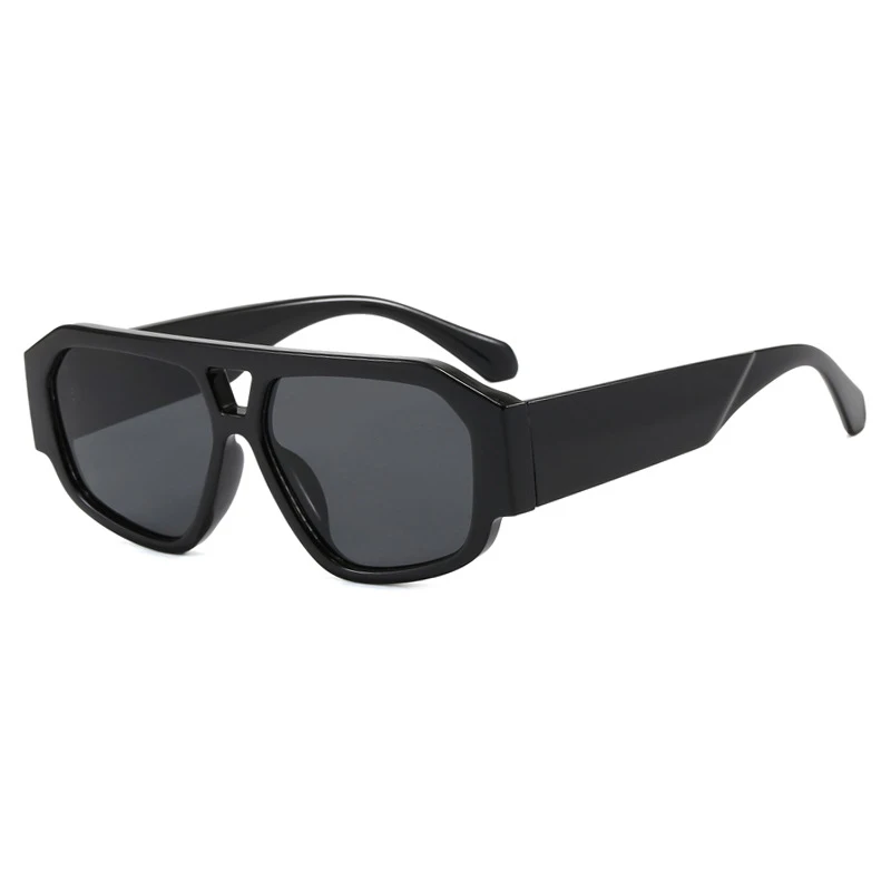 Fashion cat-eye irregular-shaped glasses for ladies' street photography, decorative sunglasses
Fashion cat-eye irregular-shaped glasses for ladies' street photography, decorative sunglasses