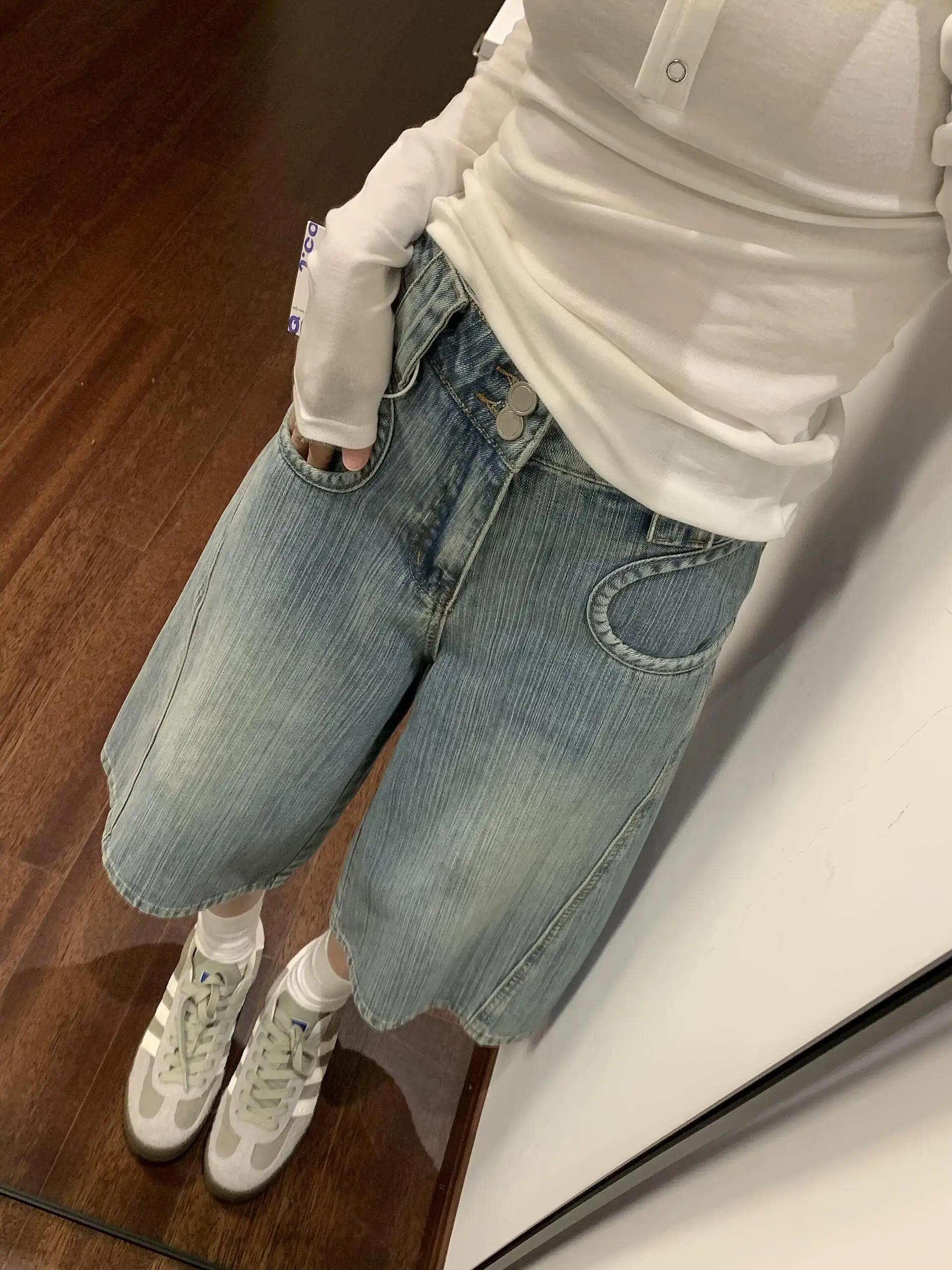 Retro American Washed Bamboo Pattern Jeans Shorts Women Summer New Loose Slim Straight Wide Leg Shorts High Waist Pocket
Retro American Washed Bamboo Pattern Jeans Shorts Women Summer New Loose Slim Straight Wide Leg Shorts High Waist Pocket