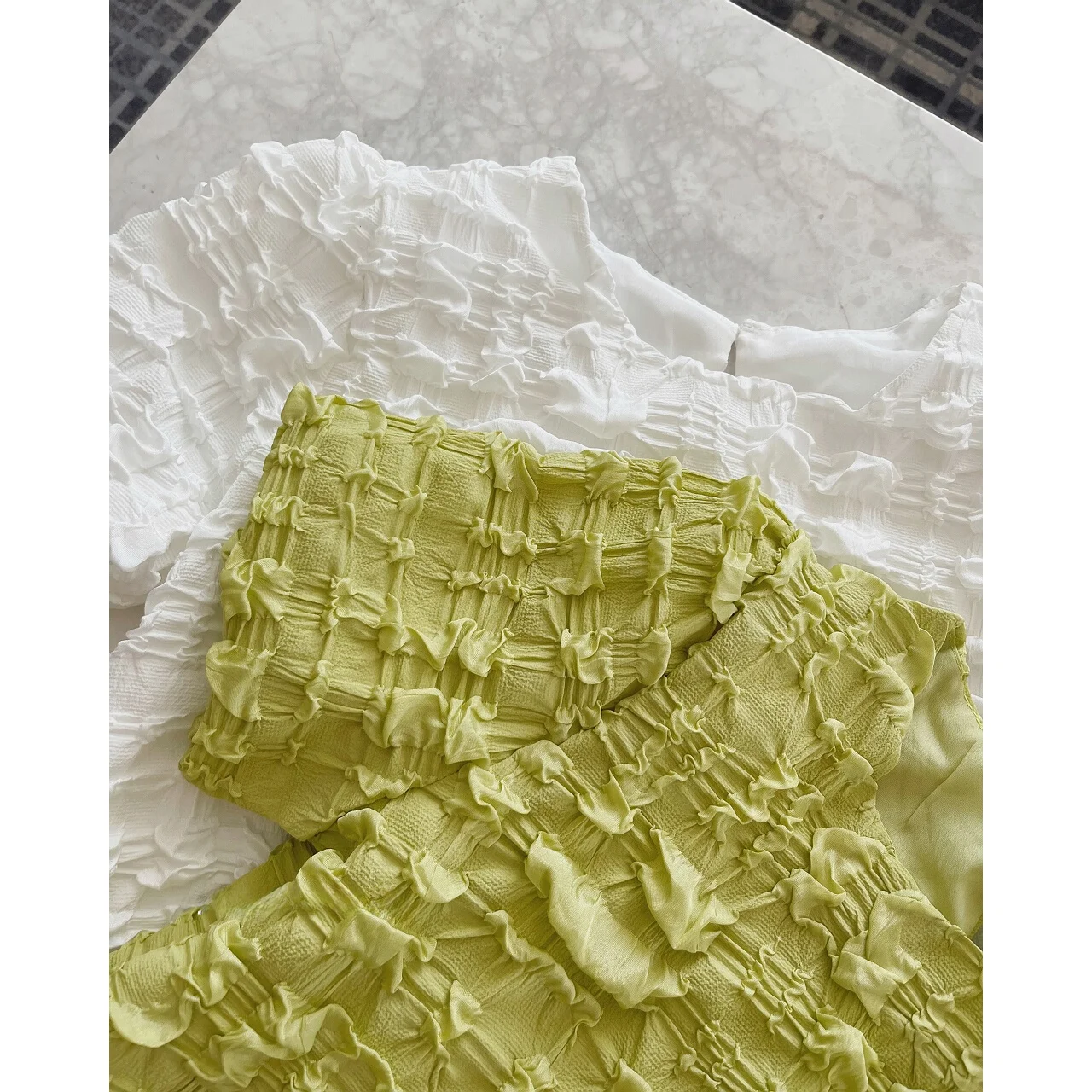 White Pleated ort Sve irt Women's Overhead Loose Slimming Trendy Top French Sle round Ne Button up Summer New Arrival
White Pleated ort Sve irt Women's Overhead Loose Slimming Trendy Top French Sle round Ne Button up Summer New Arrival