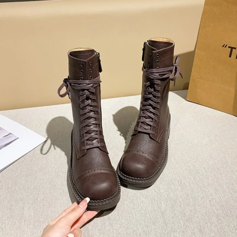 2026 New Women's Shoes Britain Handmade Ankle Boots for Woman Retro Platform Motorcycle Boots Luxury Designer Shoes Botas Mujer
2026 New Women's Shoes Britain Handmade Ankle Boots for Woman Retro Platform Motorcycle Boots Luxury Designer Shoes Botas Mujer