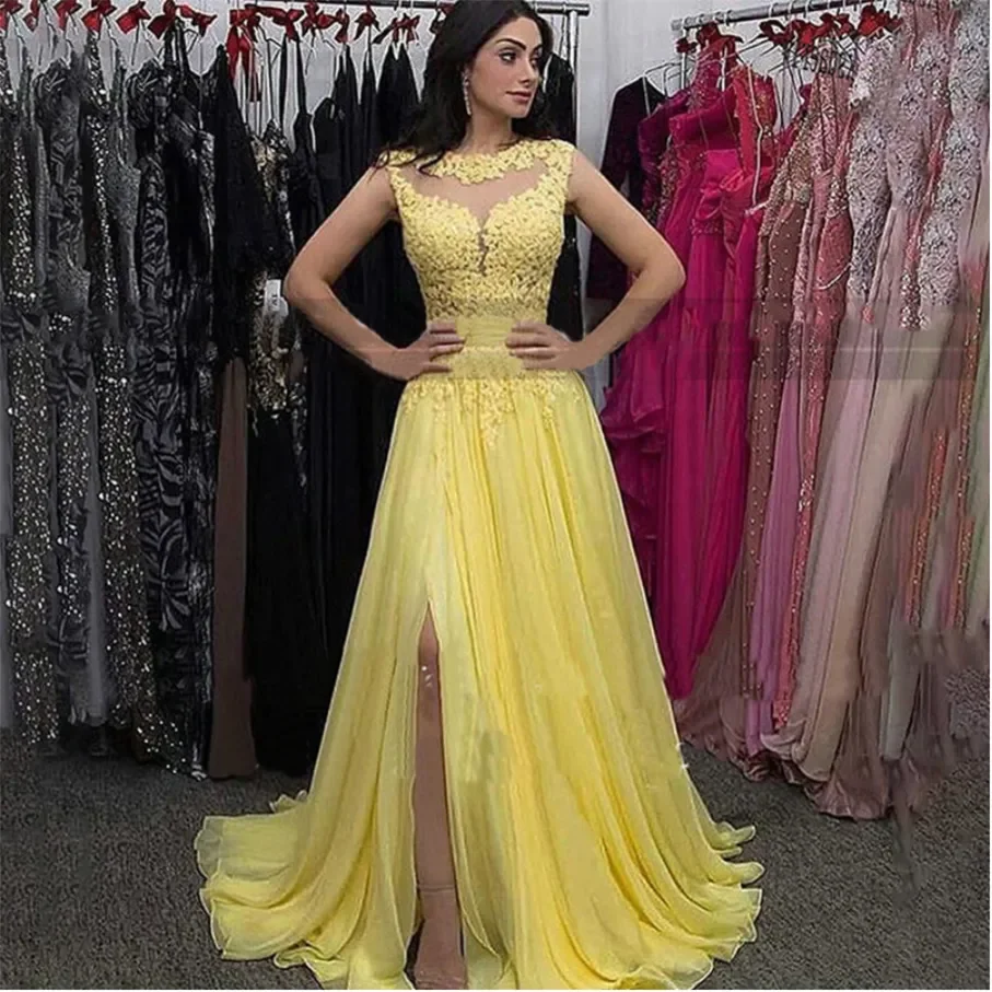 Yellow Lace A Line Bridesmaid Dresses With Beads Appliques Chiffon Sheer Neck Side Split Wedding Party Dress Robe De Soiree
Yellow Lace A Line Bridesmaid Dresses With Beads Appliques Chiffon Sheer Neck Side Split Wedding Party Dress Robe De Soiree