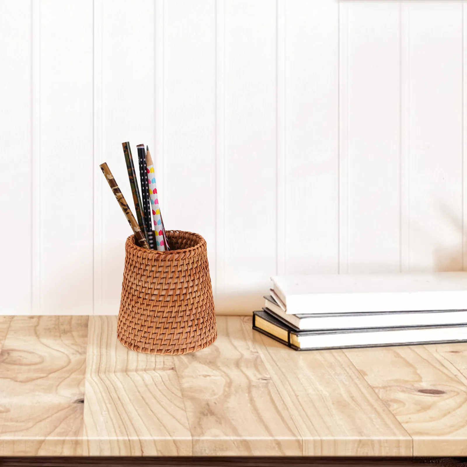 Woven Pen Holder Beautiful Desk ganizer Storage Basket Strong Material Simple Color Matching Unique Artistic Atmosphere
Woven Pen Holder Beautiful Desk ganizer Storage Basket Strong Material Simple Color Matching Unique Artistic Atmosphere