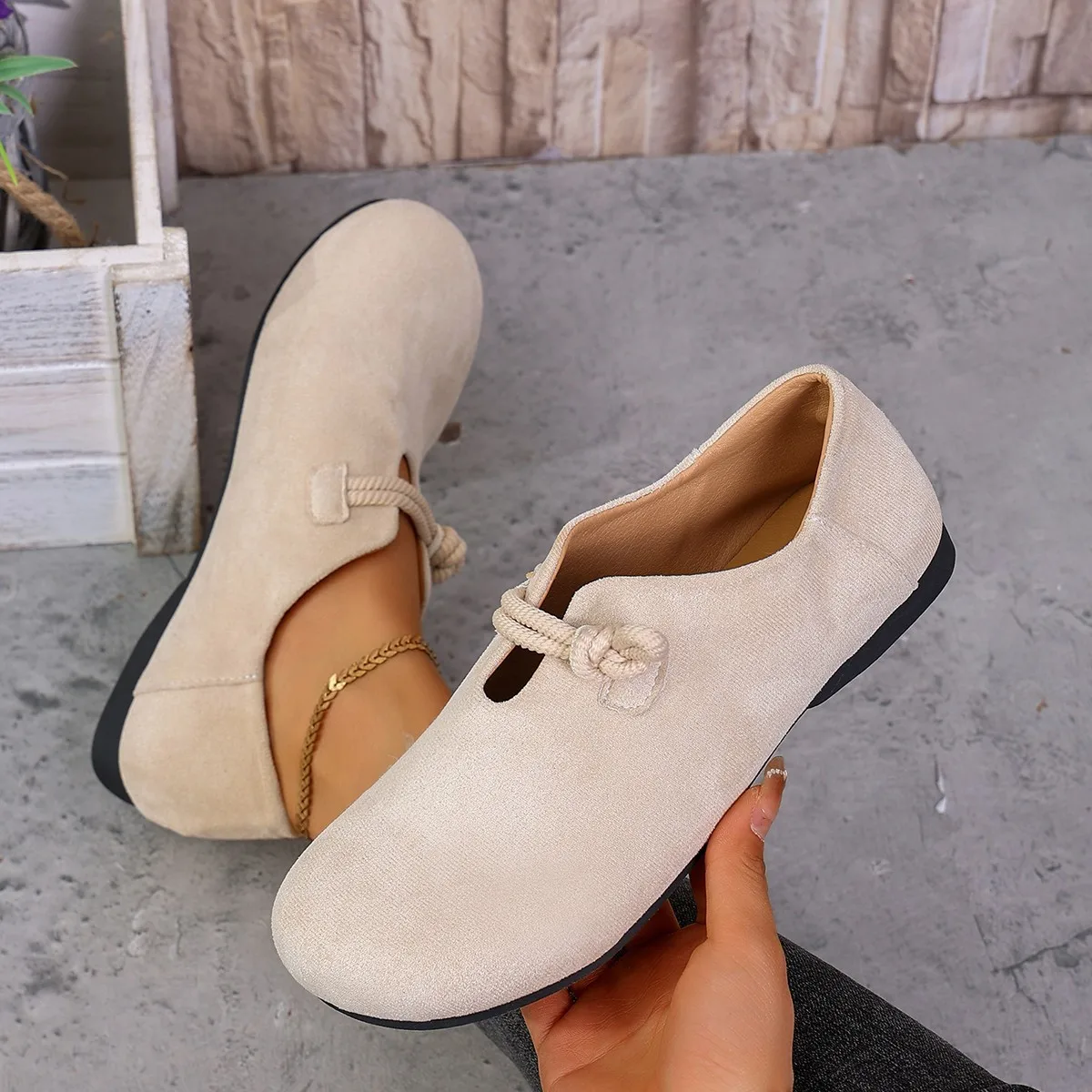 Large Size Women's Flat Bottom Birkenshoes Summer New Style round Head Full Wrap Color Casual Fashion Single Shoes
Large Size Women's Flat Bottom Birkenshoes Summer New Style round Head Full Wrap Color Casual Fashion Single Shoes