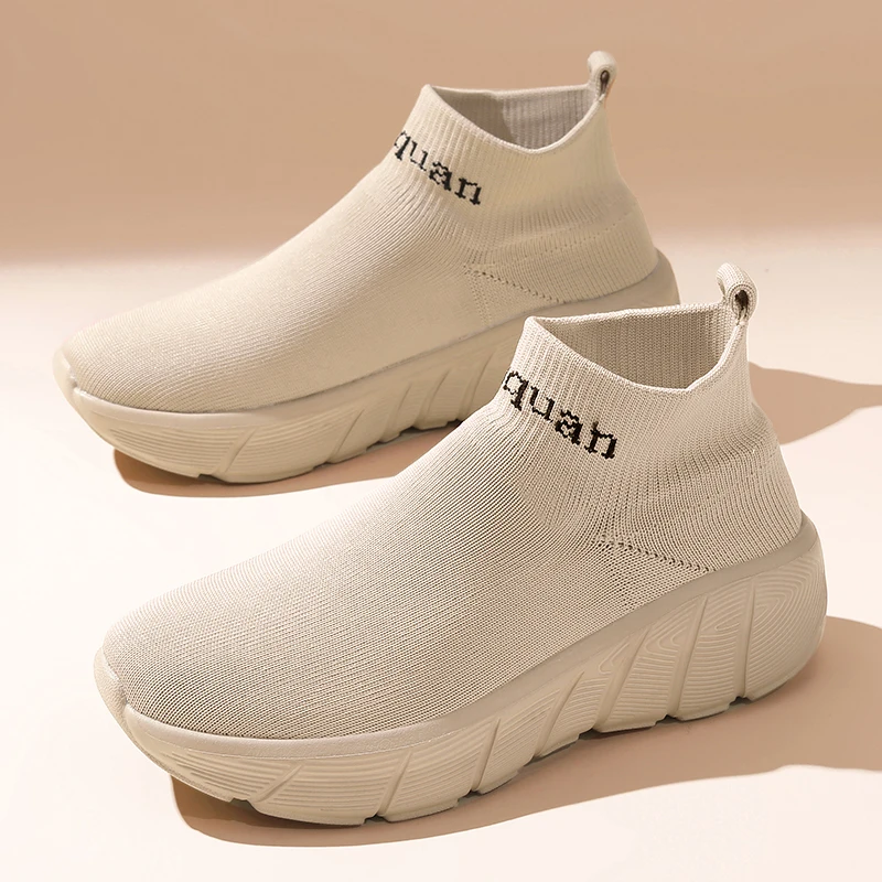 Men Running Shoes Mesh Breathable Outdoor Casual Shoes Anti Slip Fashionable Lightweight High Top Sports Jogging Shoes for Women
Men Running Shoes Mesh Breathable Outdoor Casual Shoes Anti Slip Fashionable Lightweight High Top Sports Jogging Shoes for Women