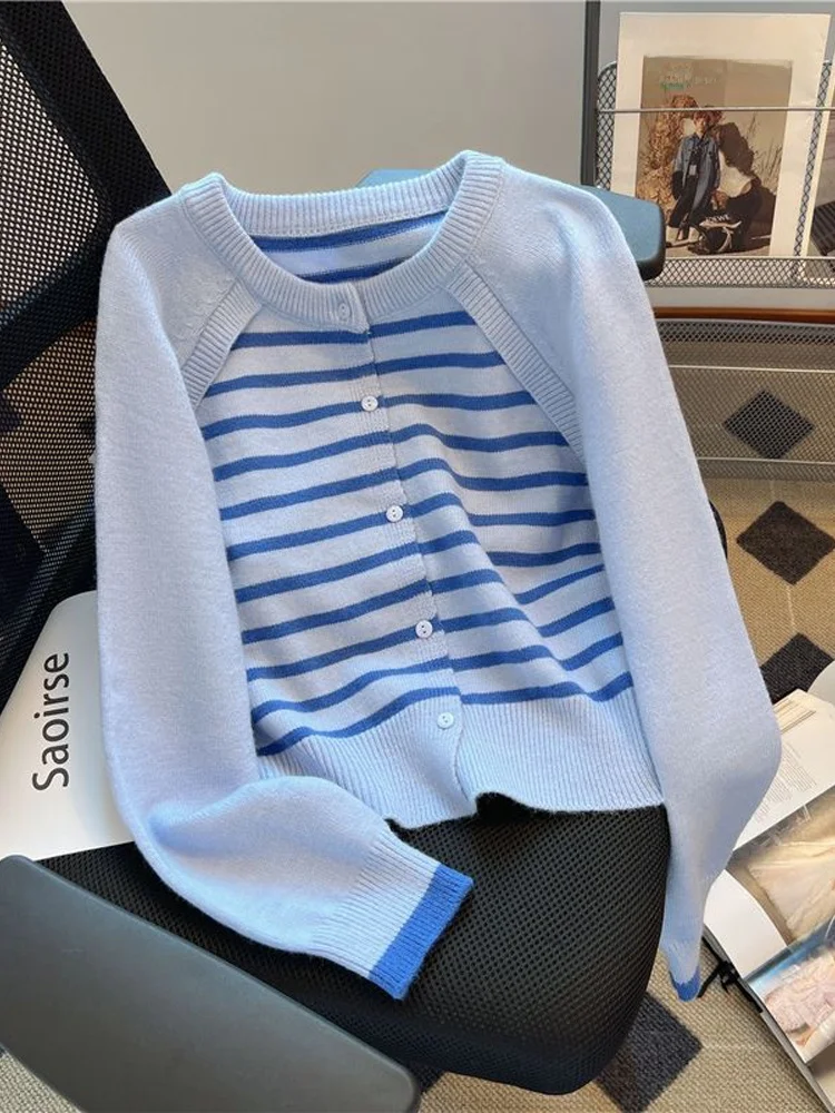 Loose Knitted Open Cardigan Women's oulder Insert Striped Splicing Lazy Sle Faionable Korean Version Long Sve round ...
Loose Knitted Open Cardigan Women's oulder Insert Striped Splicing Lazy Sle Faionable Korean Version Long Sve round ...