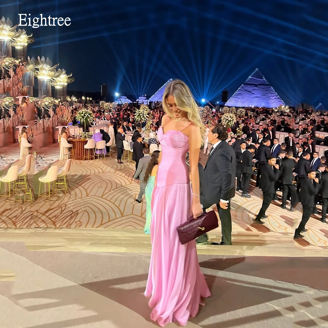 Eightree Maxi Pink Prom Gowns Sweetheart Neck Formal Party Gown Chiffon Backless Long Evening Dress vestido de gala Customized
Eightree Maxi Pink Prom Gowns Sweetheart Neck Formal Party Gown Chiffon Backless Long Evening Dress vestido de gala Customized