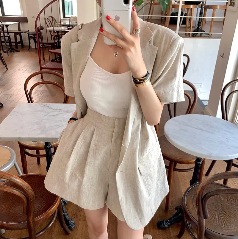 Women's Cotton Linen Suit Jacket Summer Thin Loose Lazy Style Slimming Pleated Waist-Cinching Wide Leg Short Pants Set
Women's Cotton Linen Suit Jacket Summer Thin Loose Lazy Style Slimming Pleated Waist-Cinching Wide Leg Short Pants Set