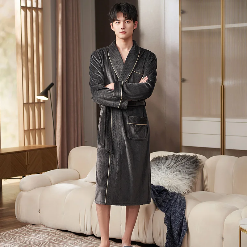 Fashion Men Solid Color Robes Winter Warm Island Fleece Waistband Shawl Collar Bathrobe Sleepwear Men Sexy V-Neck Robe With Belt
Fashion Men Solid Color Robes Winter Warm Island Fleece Waistband Shawl Collar Bathrobe Sleepwear Men Sexy V-Neck Robe With Belt