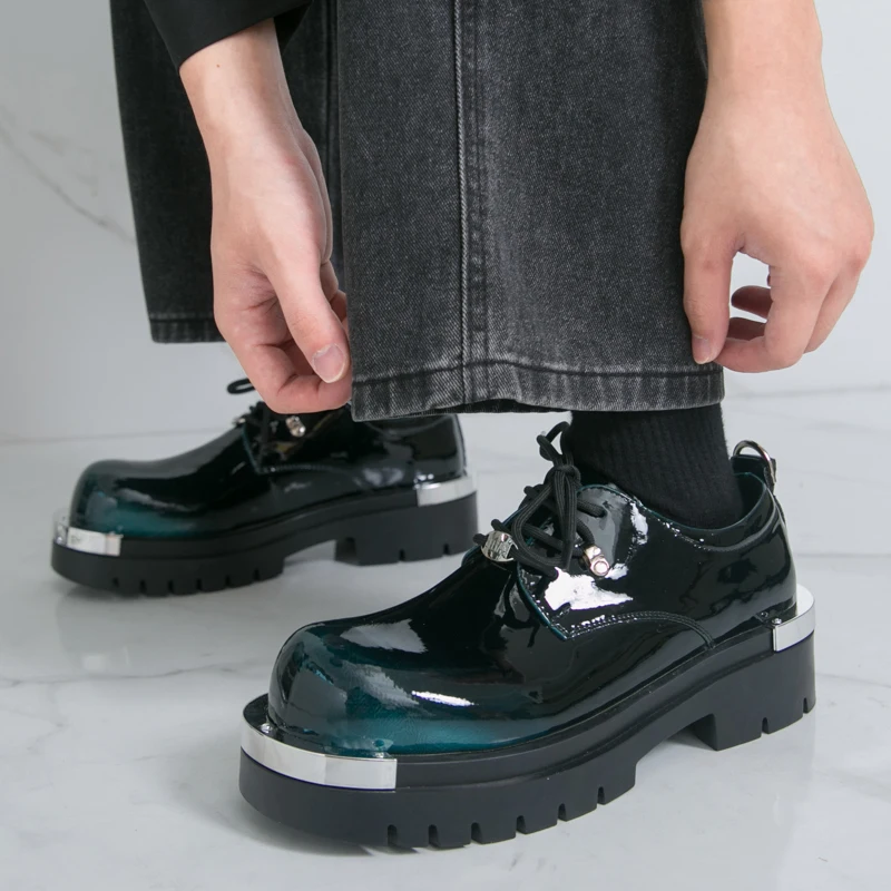 Мужские туфли на массивной подошве в стиле ретро, оксфорды с лифтом из лакированной кожи, повседневные модные мужские кроссовки большого размера, увеличивающие рост
Мужские туфли на массивной подошве в стиле ретро, оксфорды с лифтом из лакированной кожи, повседневные модные мужские кроссовки большого размера, увеличивающие рост