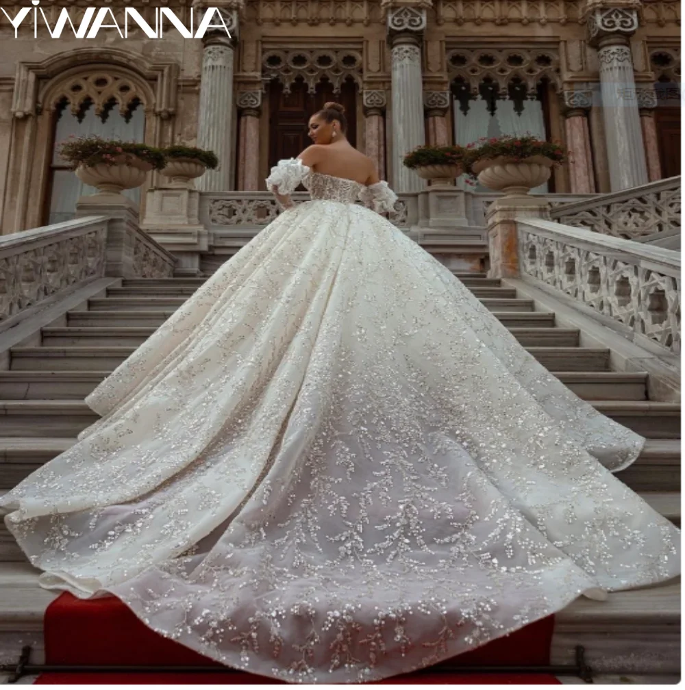 Sexy Deep V-neck Backless Wedding Dress Luxury Sparkly Sequins Bride Robe Modest Classic Pricess Bridal Gown Robe De Mariée
Sexy Deep V-neck Backless Wedding Dress Luxury Sparkly Sequins Bride Robe Modest Classic Pricess Bridal Gown Robe De Mariée