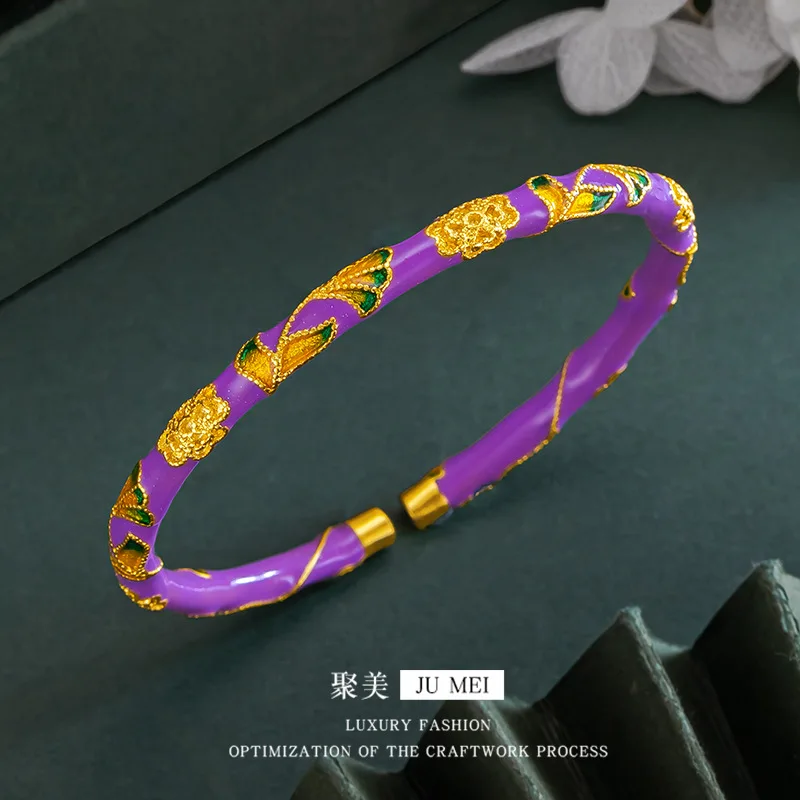 9999 24K real gold enamel four-leaf clover ginkgo bracelet fresh sweet enamel design high-end exquisite feeling
9999 24K real gold enamel four-leaf clover ginkgo bracelet fresh sweet enamel design high-end exquisite feeling