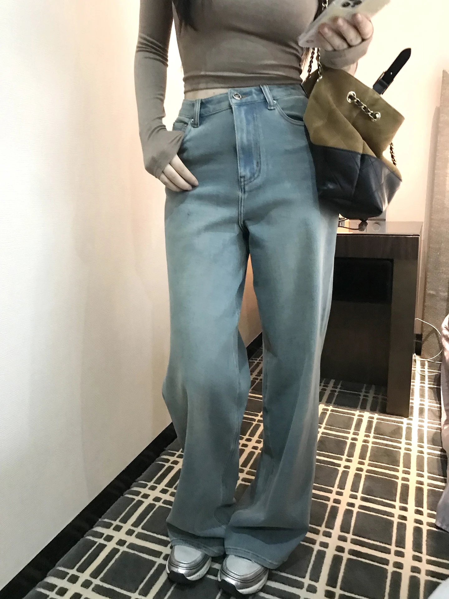 Прямые брюки с высокой талией, винтажные эластичные джинсы с завышенной талией, брендовые женские модные осенние коллекции, молодежный размер
Прямые брюки с высокой талией, винтажные эластичные джинсы с завышенной талией, брендовые женские модные осенние коллекции, молодежный размер