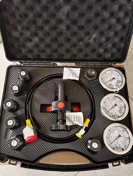 Hydraulic Accumulator Nitrogen Charging Kit 7 in 1 Gas Pressure Test Tool
Hydraulic Accumulator Nitrogen Charging Kit 7 in 1 Gas Pressure Test Tool