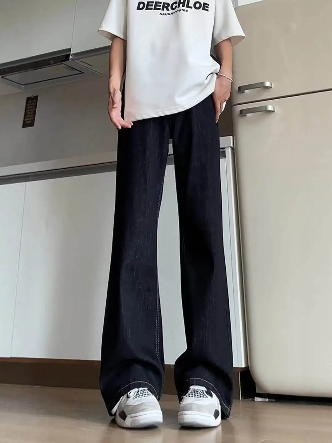 Джинсы-клеш в стиле ретро High Street для мужчин и женщин: прямые, облегающие, длинные, удобные, повседневные, из денима
Джинсы-клеш в стиле ретро High Street для мужчин и женщин: прямые, облегающие, длинные, удобные, повседневные, из денима