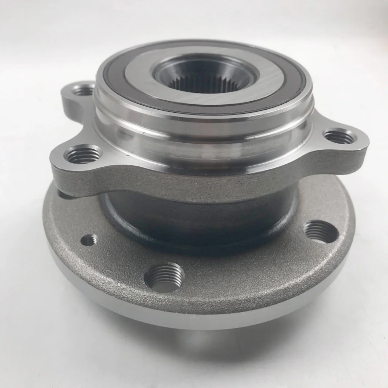 1K0407621F front wheel hub bearing assembly is suitable for Volkswagen Jetta, Golf, Tiguan, Audi A1, and A3.
1K0407621F front wheel hub bearing assembly is suitable for Volkswagen Jetta, Golf, Tiguan, Audi A1, and A3.