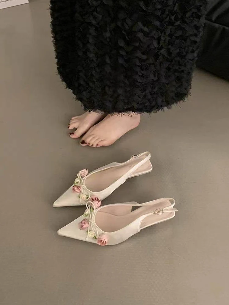 Pointed Toe High Heel Sandals Women's Footwear Spring Summer Outdoor Wear White Thick Heel Slip-On Fashionable Flat Sandals
Pointed Toe High Heel Sandals Women's Footwear Spring Summer Outdoor Wear White Thick Heel Slip-On Fashionable Flat Sandals