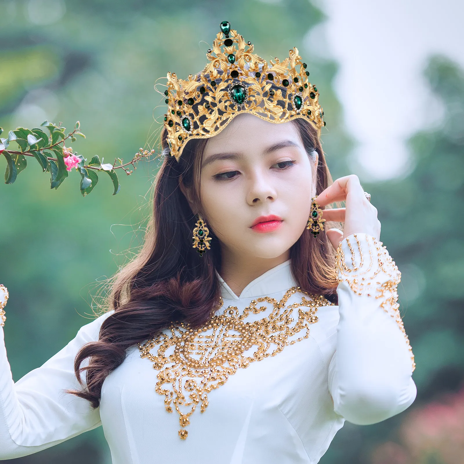1 set Baroque Headpiece Rhinestone Tiara Earring Set Wedding Hair Decor Bridal Headdress Tiar Crown Crown Headwear
1 set Baroque Headpiece Rhinestone Tiara Earring Set Wedding Hair Decor Bridal Headdress Tiar Crown Crown Headwear
