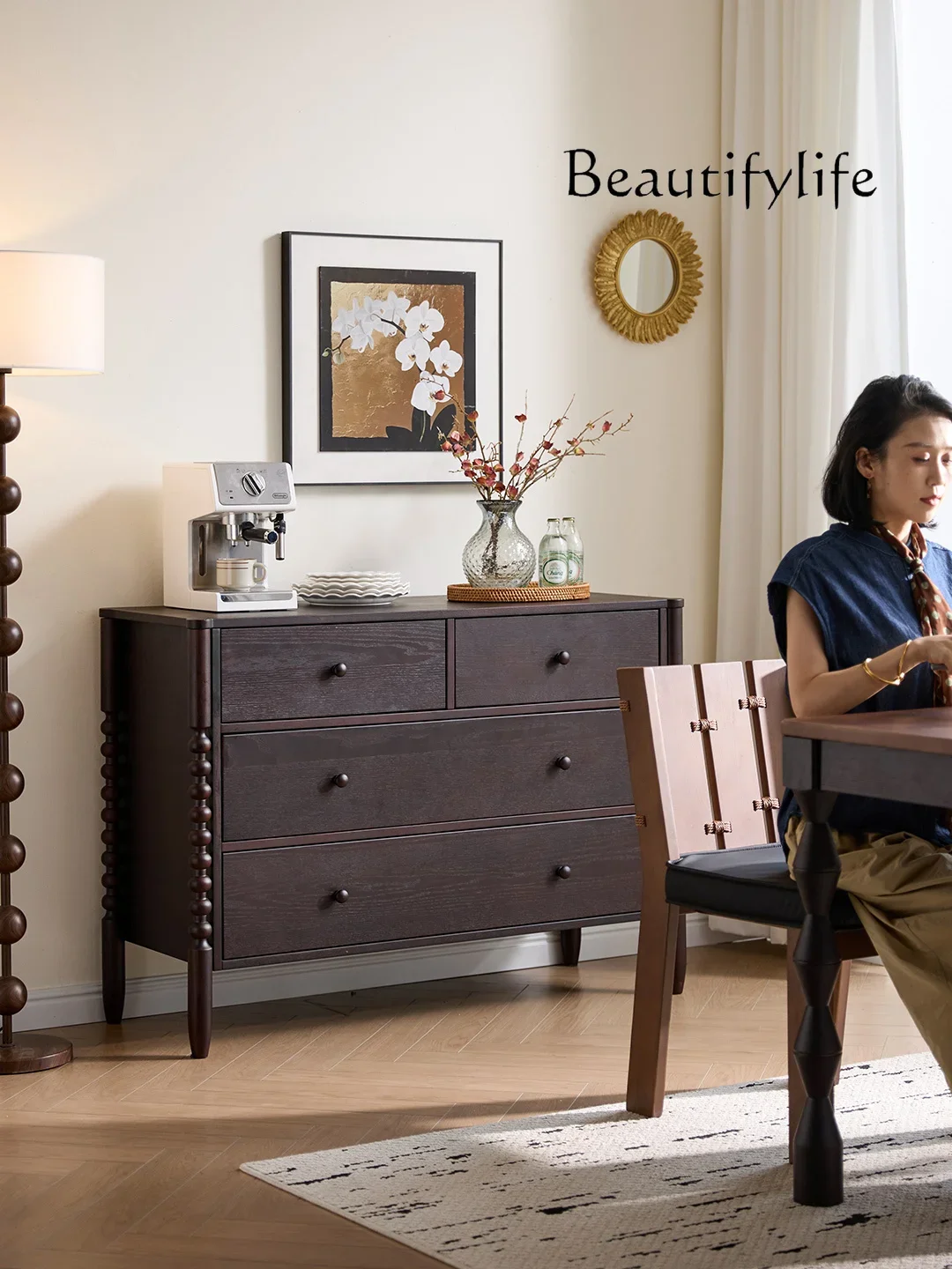 muebles para hogar Шкаф-ведро в средневековом стиле, шкаф с шестью ведрами в стиле ретро из цельного дерева, бытовой Щелкунчик, шкафчик для хранения вещей
muebles para hogar Шкаф-ведро в средневековом стиле, шкаф с шестью ведрами в стиле ретро из цельного дерева, бытовой Щелкунчик, шкафчик для хранения вещей