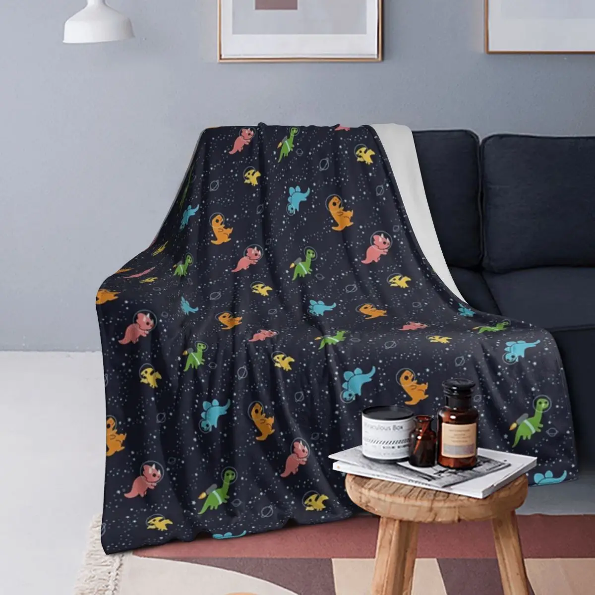 Dinosaurs In Space Pattern Blankets Soft Warm Flannel Throw Blanket Bedspread for Bed Living room Picnic Travel Home Sofa
Dinosaurs In Space Pattern Blankets Soft Warm Flannel Throw Blanket Bedspread for Bed Living room Picnic Travel Home Sofa