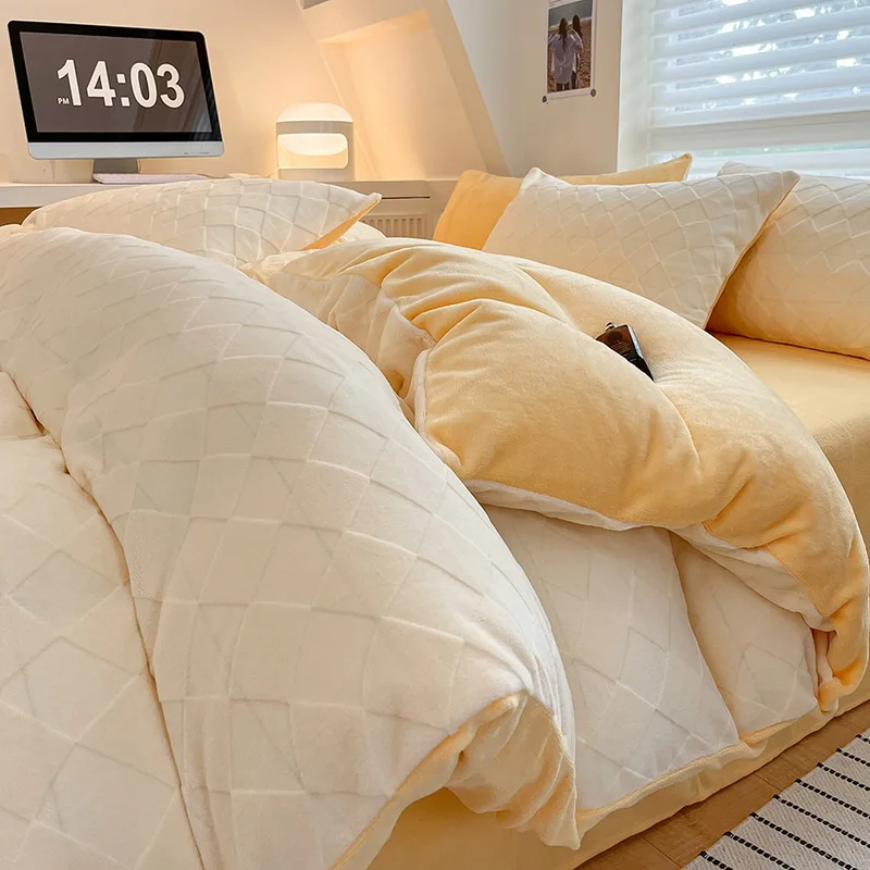Winter Double-sided Plush Duvet Cover Set with Sheet Pillowcase Bed Linens Set Home Textiles Luxury 4pcs Queen Size Bedding Set
Winter Double-sided Plush Duvet Cover Set with Sheet Pillowcase Bed Linens Set Home Textiles Luxury 4pcs Queen Size Bedding Set