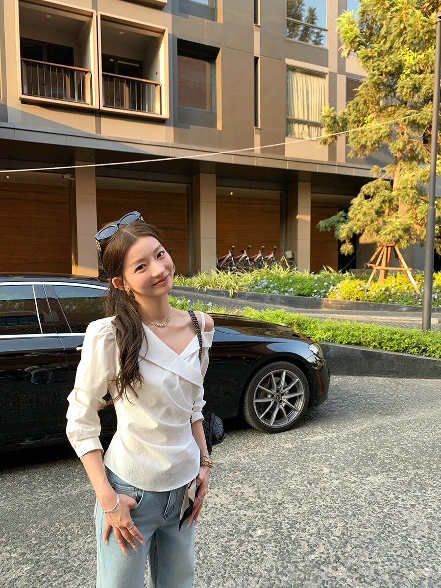 CloudSweet Minimalist White Shirt Women's Spring Summer High Intelligence Sensation Versatile Short Top Design Sensation
CloudSweet Minimalist White Shirt Women's Spring Summer High Intelligence Sensation Versatile Short Top Design Sensation