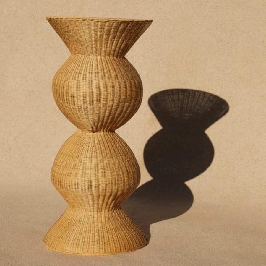 Nordic floor lamp B & B exhibition hall art wood carving ornaments creative geometric decorative lamps rattan art lamps
Nordic floor lamp B & B exhibition hall art wood carving ornaments creative geometric decorative lamps rattan art lamps