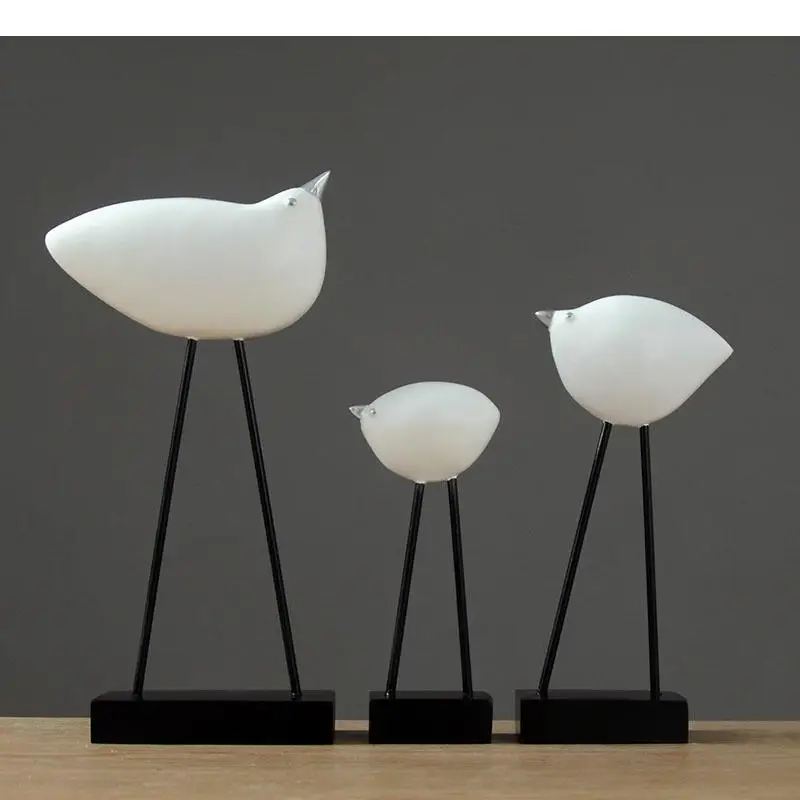 Minimalist Bird Statue Set Ornaments Desk Decoration Abstract Animal Resin Sculpture Modern Living Room Furnishings
Minimalist Bird Statue Set Ornaments Desk Decoration Abstract Animal Resin Sculpture Modern Living Room Furnishings