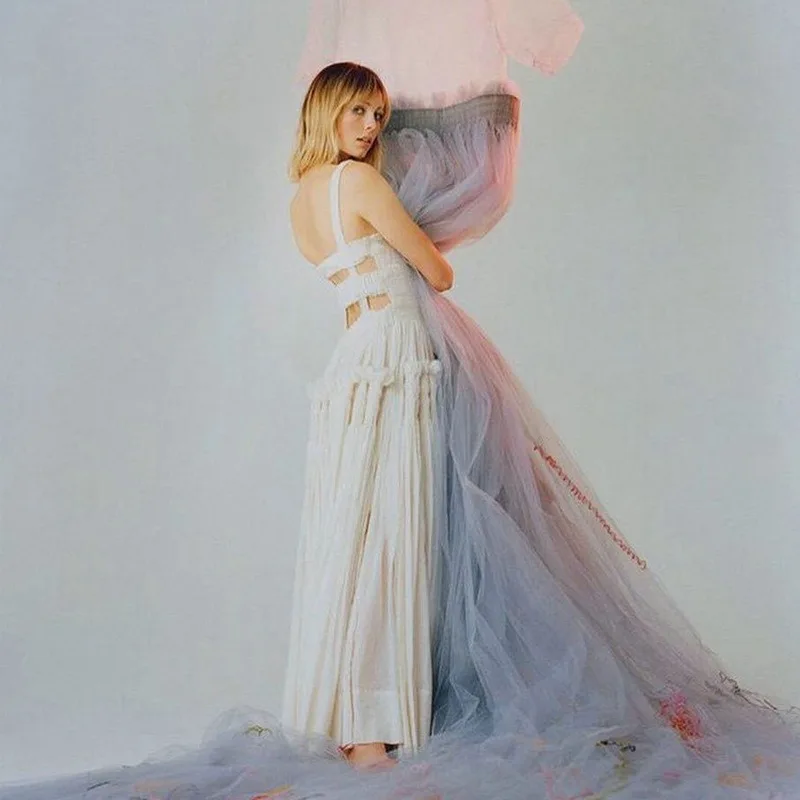 Women's Summer Dress White Dresses Sling Backless Long Pure Color Waist Slim New Loose Atmosphere Personalized Niche Retro New
Women's Summer Dress White Dresses Sling Backless Long Pure Color Waist Slim New Loose Atmosphere Personalized Niche Retro New