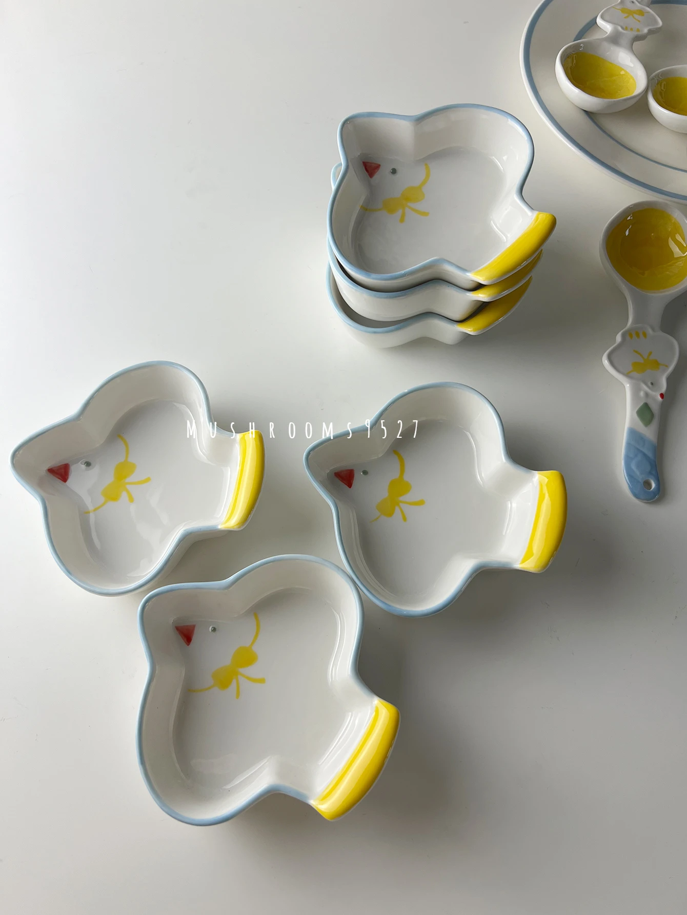Retro Creative Cute Multi-color with Relief Small Flying Pigeon Household Ceramic Tableware Sauce Plate Spoon Set Cream Color
Retro Creative Cute Multi-color with Relief Small Flying Pigeon Household Ceramic Tableware Sauce Plate Spoon Set Cream Color