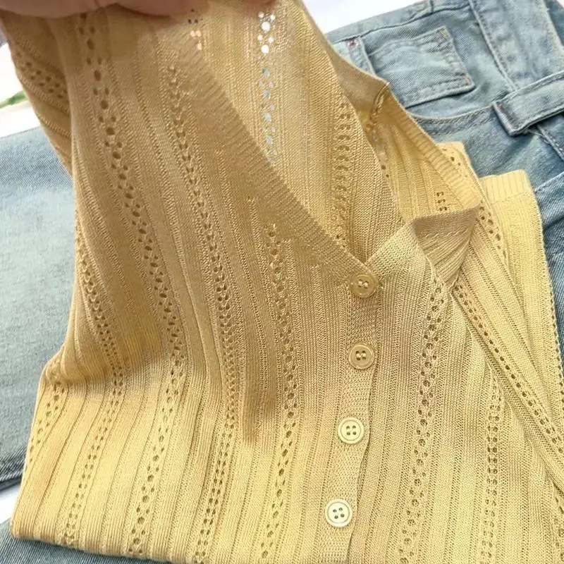 Fashionable Small Fragrance Style Knitted Hollow Splicing V-neck Open Cardigan Women's Slim Long Sleeve Top for Autumn 2026
Fashionable Small Fragrance Style Knitted Hollow Splicing V-neck Open Cardigan Women's Slim Long Sleeve Top for Autumn 2026