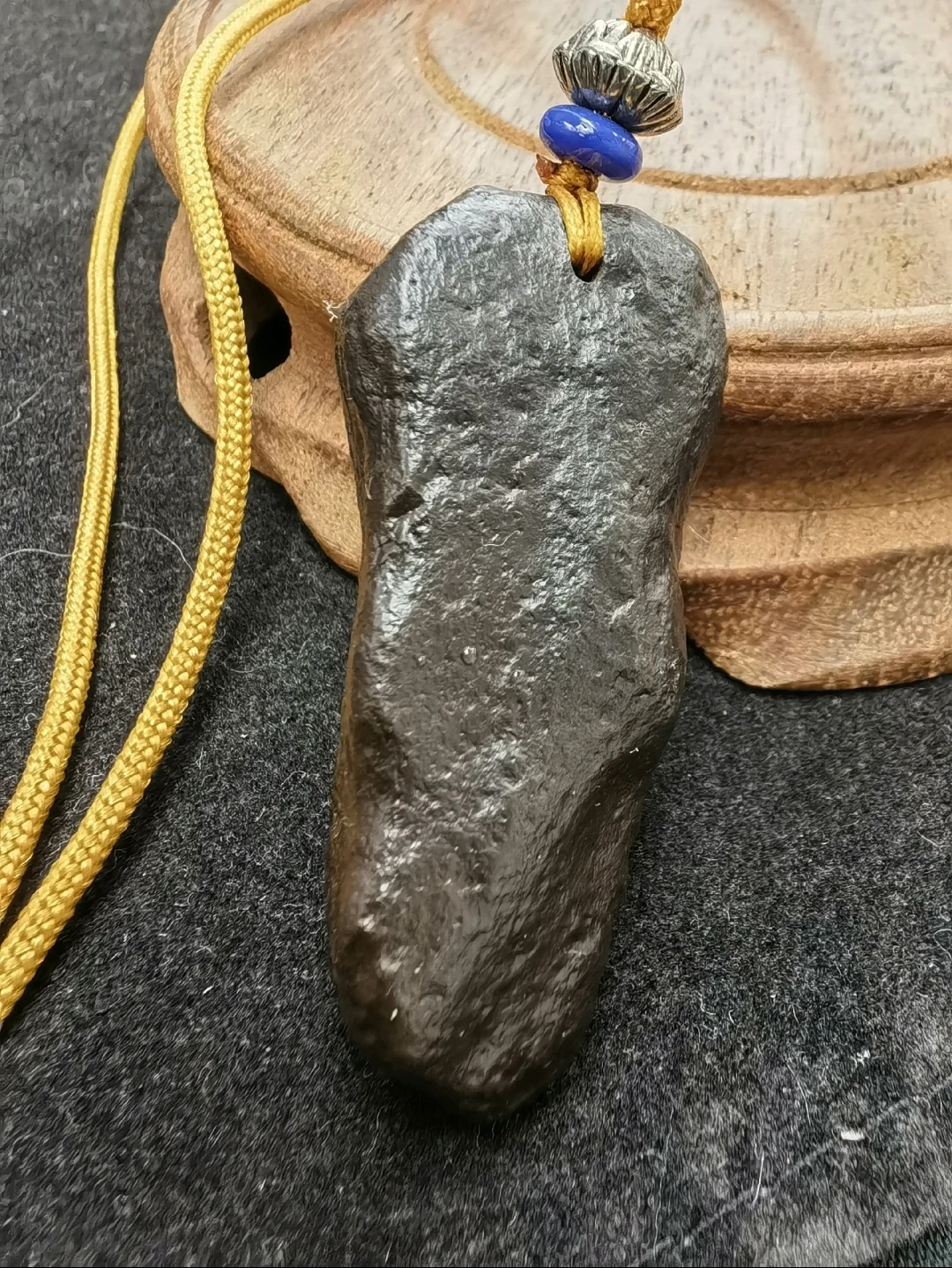 Asteroid meteorite pendant stone iron meteorite pendant meteorite original stone pendant natural meteorite pendant micromagnetis
Asteroid meteorite pendant stone iron meteorite pendant meteorite original stone pendant natural meteorite pendant micromagnetis