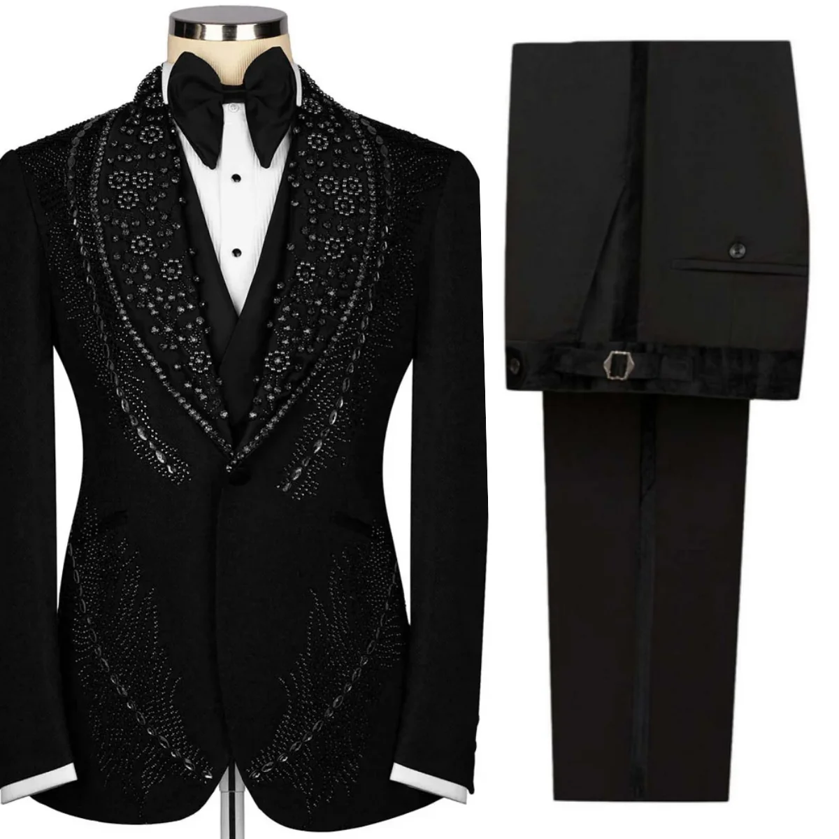 Luxurious Beaded Men Wedding Tuxedos Single Breasted Shawl Lapel Pant Sets Crystals Celebrity Party 2 Pieces Customized
Luxurious Beaded Men Wedding Tuxedos Single Breasted Shawl Lapel Pant Sets Crystals Celebrity Party 2 Pieces Customized