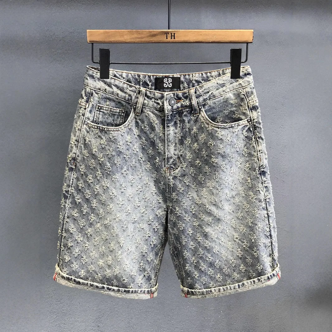 2026 Summer Men's High Street Jacquard Ripped Loose Straight Retro Five-point Denim Shorts
2026 Summer Men's High Street Jacquard Ripped Loose Straight Retro Five-point Denim Shorts