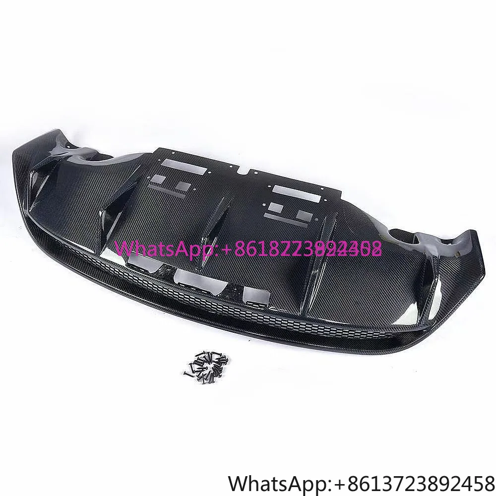 Factory Supply Real Carbon Fiber Design Rear Lip Diffuser for Au Di R8 V8 V10
Factory Supply Real Carbon Fiber Design Rear Lip Diffuser for Au Di R8 V8 V10