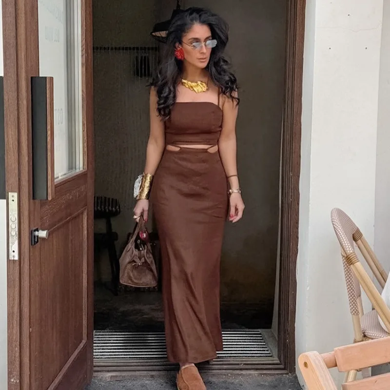 Tuularose Vintage Brown Long Skirt Set Sexy Lace Up Halter Top High Waist Skirt Set 2025 Summer Fashion Women's Long Skirt Set
Tuularose Vintage Brown Long Skirt Set Sexy Lace Up Halter Top High Waist Skirt Set 2025 Summer Fashion Women's Long Skirt Set