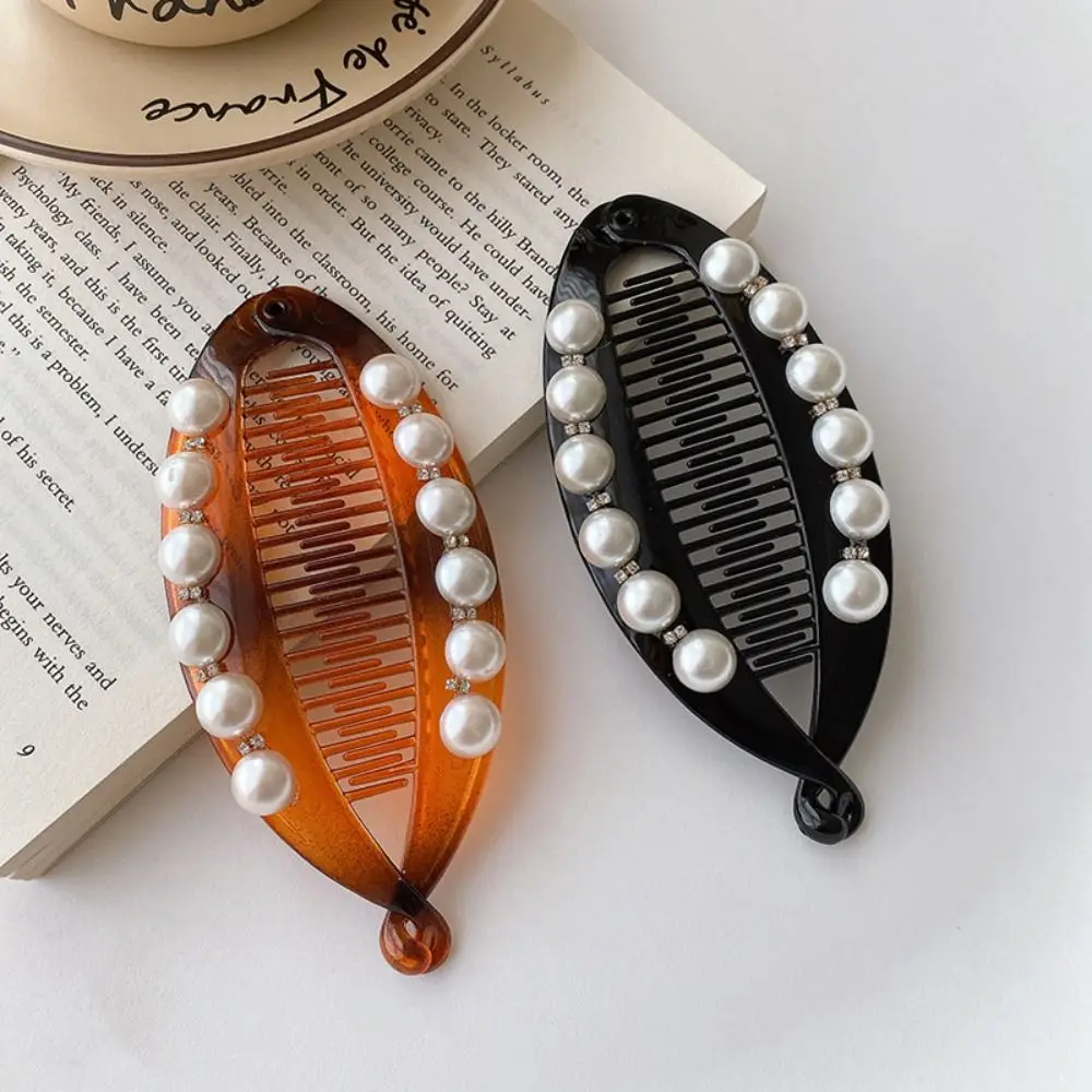 Милая заколка-банан в корейском стиле с жемчугом, головные уборы, пластиковая вертикальная заколка, держатель для хвоста, заколка для волос со стразами, женская 
Милая заколка-банан в корейском стиле с жемчугом, головные уборы, пластиковая вертикальная заколка, держатель для хвоста, заколка для волос со стразами, женская