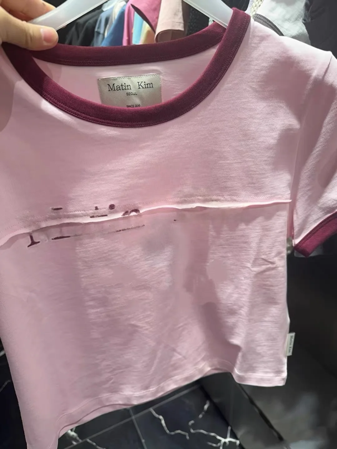 Matin Cutted Logo Ringer ort Sve round Ne T-irt Women's Color Blo Cotton Street Sle Summer Sweat Absorbent
Matin Cutted Logo Ringer ort Sve round Ne T-irt Women's Color Blo Cotton Street Sle Summer Sweat Absorbent