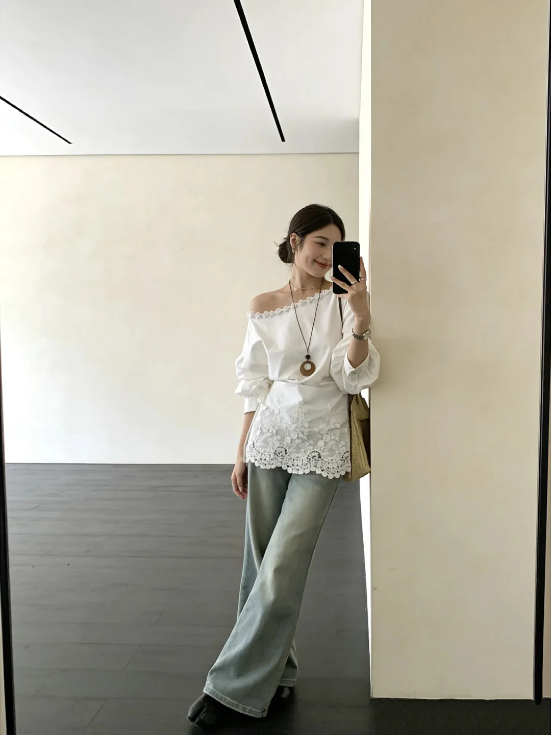 plus Size Women's Lace Design Long Sleeve Shirt Summer New Style Slimming Versatile Elegant Top French Style Waist-Cinching P...
plus Size Women's Lace Design Long Sleeve Shirt Summer New Style Slimming Versatile Elegant Top French Style Waist-Cinching P...
