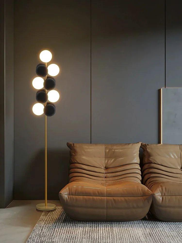 Minimalist Led Floor Lamp Bedroom Copper Floor Lamps for Living Room Creative Standing Lamp Living Room Decoration
Minimalist Led Floor Lamp Bedroom Copper Floor Lamps for Living Room Creative Standing Lamp Living Room Decoration