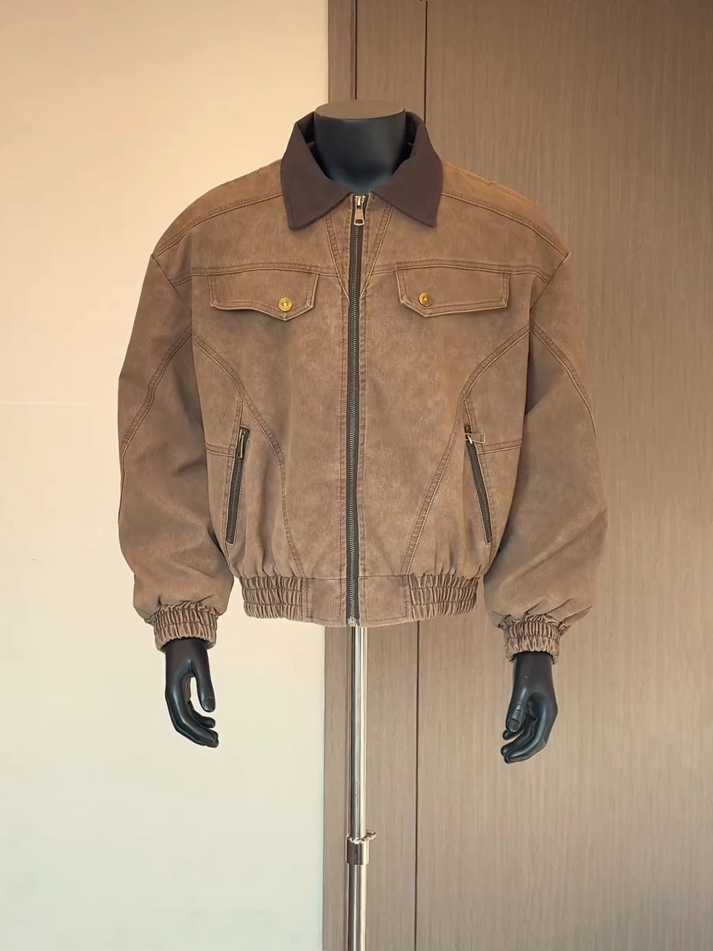 Retro American Sle Motorcycle Flight Jaet Men's PU Leather Coat Autumn Faion Baseball orm ort Design Polyester Fa...
Retro American Sle Motorcycle Flight Jaet Men's PU Leather Coat Autumn Faion Baseball orm ort Design Polyester Fa...